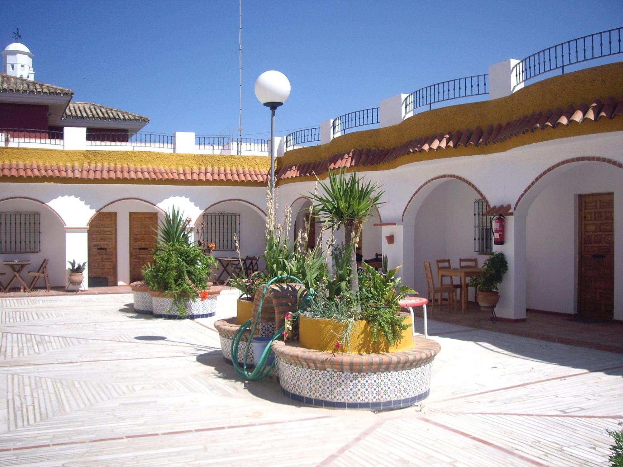 Hostal Mini Golf Los Canos De Meca Eksteriør bilde