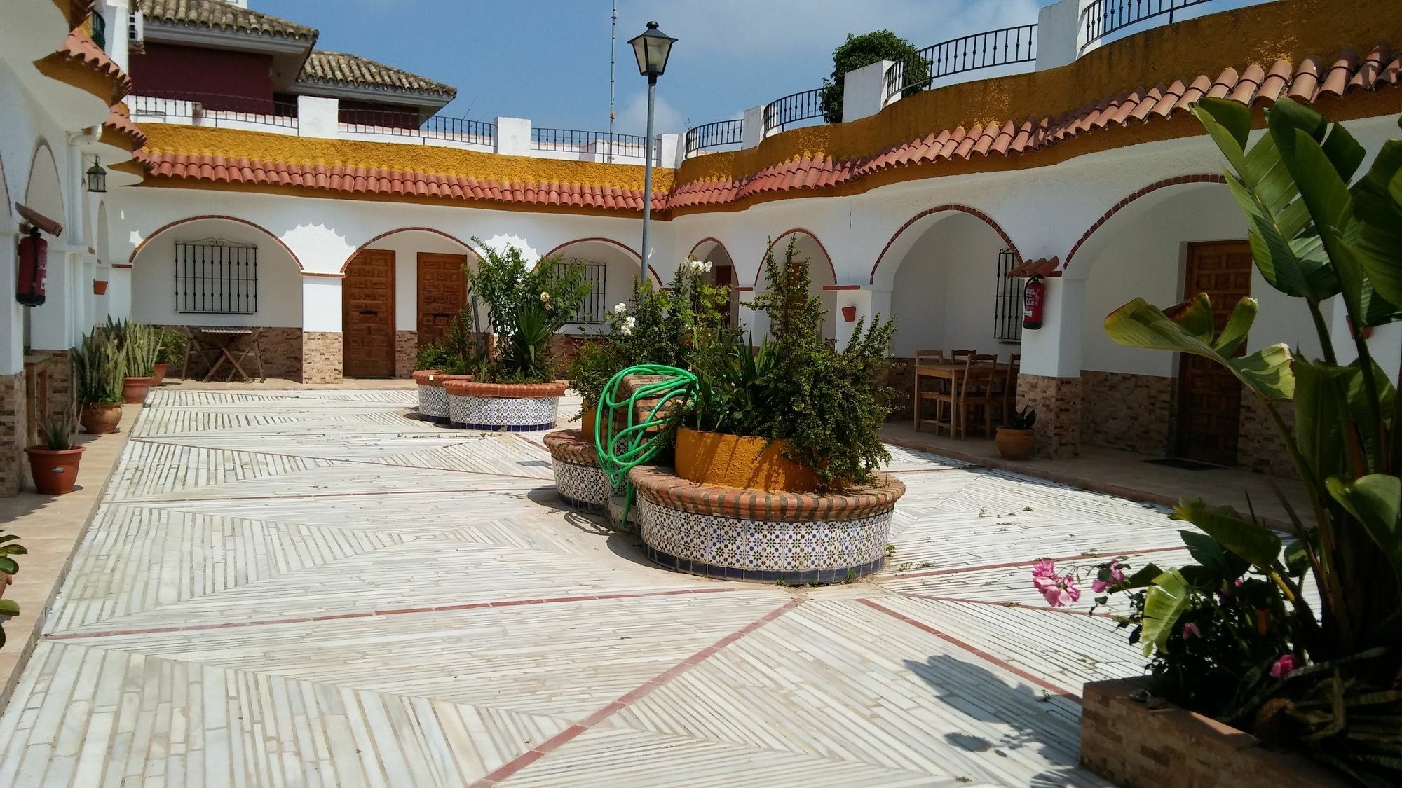 Hostal Mini Golf Los Canos De Meca Eksteriør bilde